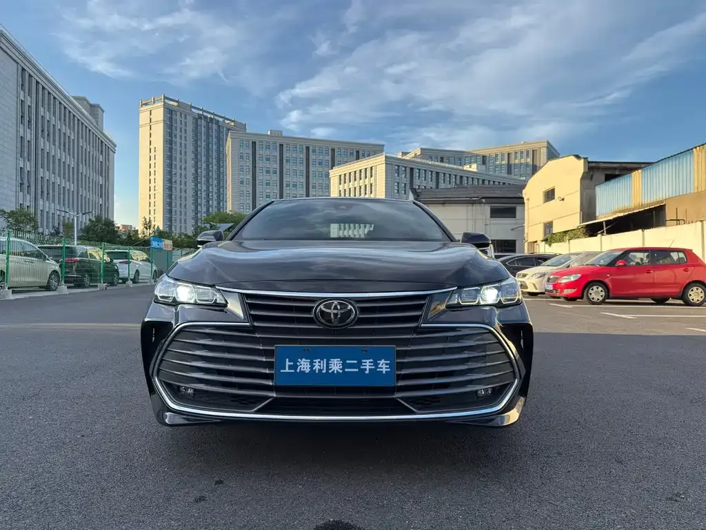 Toyota Avalon 2021 из CN, фото 2