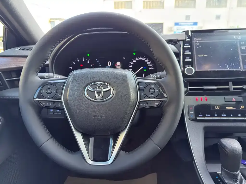 Toyota Avalon 2021 из CN, фото 8