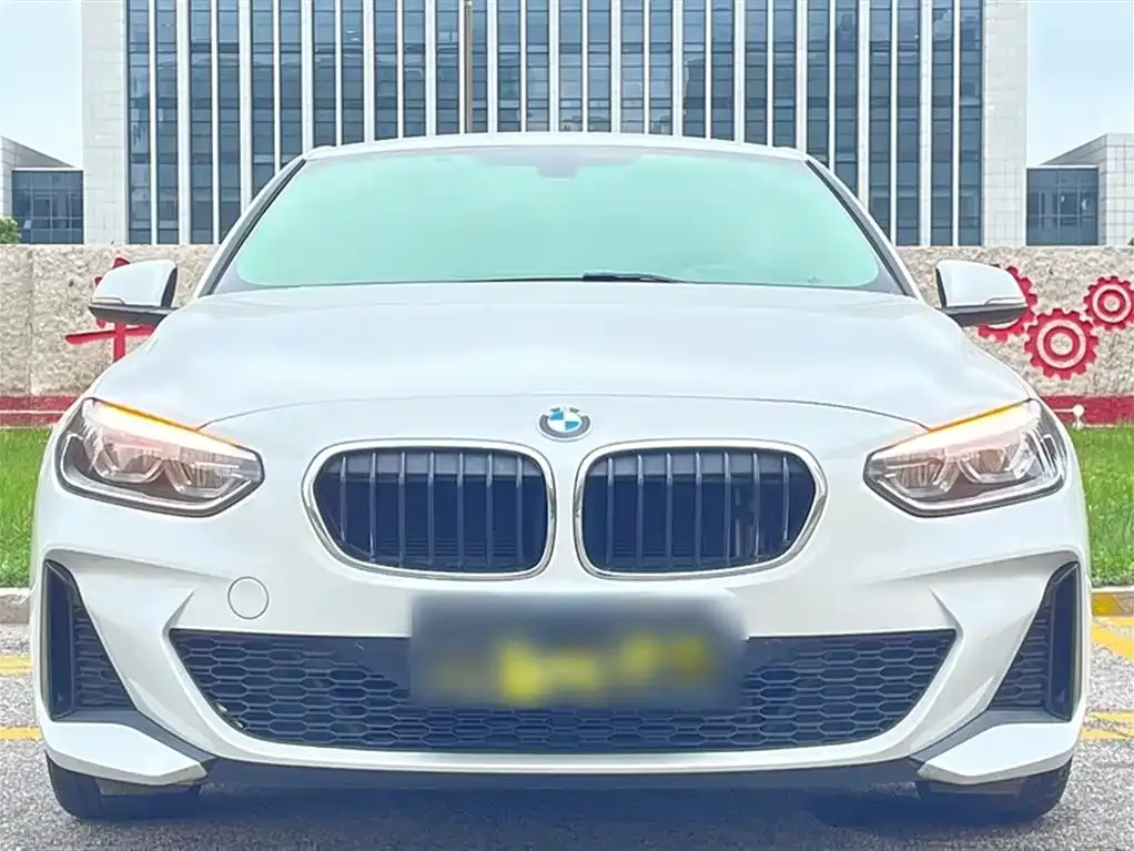 BMW 1 Series 2021 из CN, фото 5