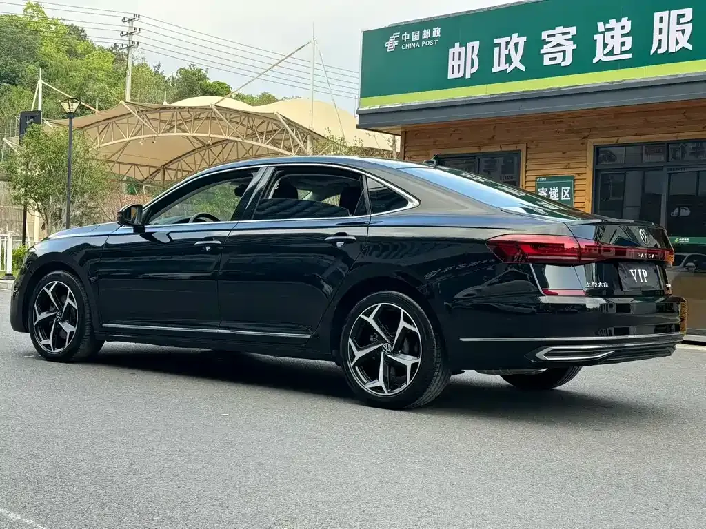 Volkswagen Passat — фото 9