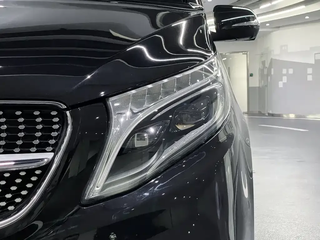 Mercedes-Benz V-Class 2022 из CN, фото 8