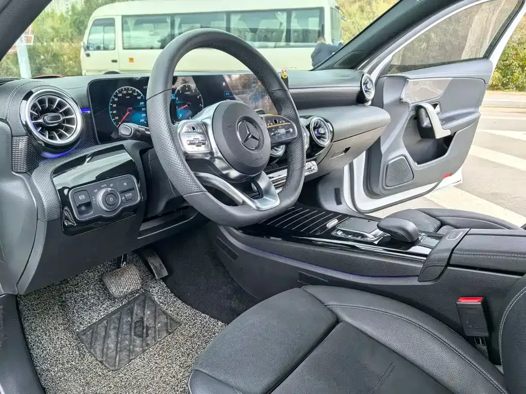 Mercedes-Benz A-Class 2022 из CN, фото 10