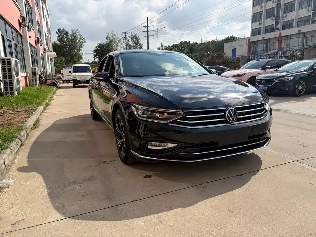 Volkswagen Magotan 2023 из CN, фото 2