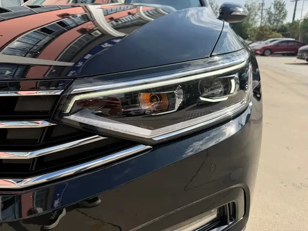 Volkswagen Magotan 2023 из CN, фото 4