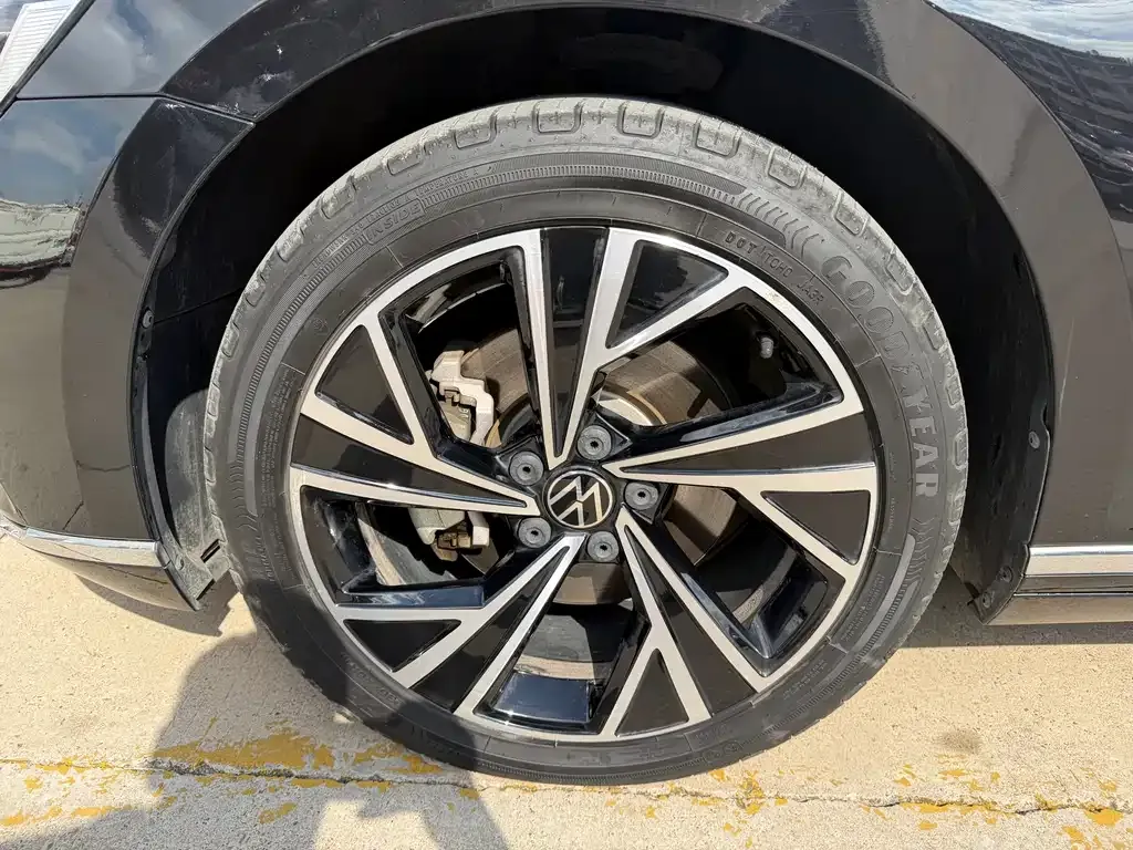 Volkswagen Magotan 2023 из CN, фото 5