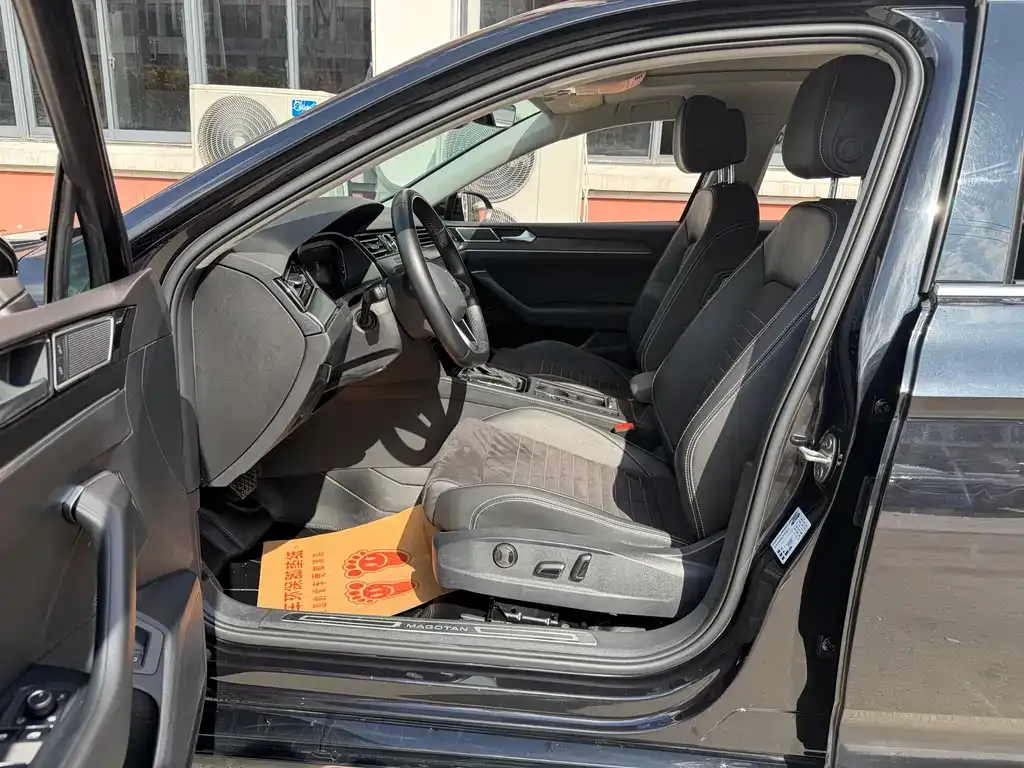 Volkswagen Magotan 2023 из CN, фото 6