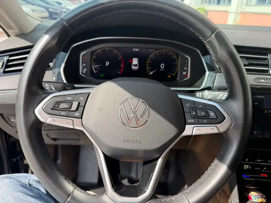 Volkswagen Magotan 2023 из CN, фото 7