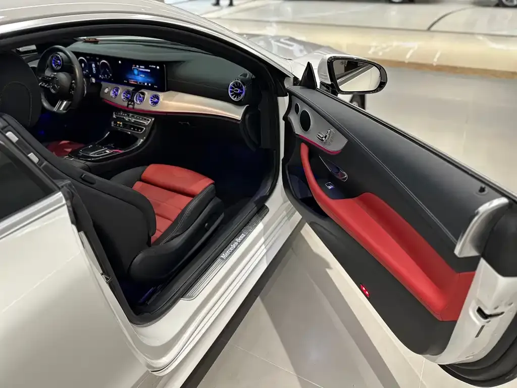 [object Object] E-Class (Import) 2022 из CN, фото 5