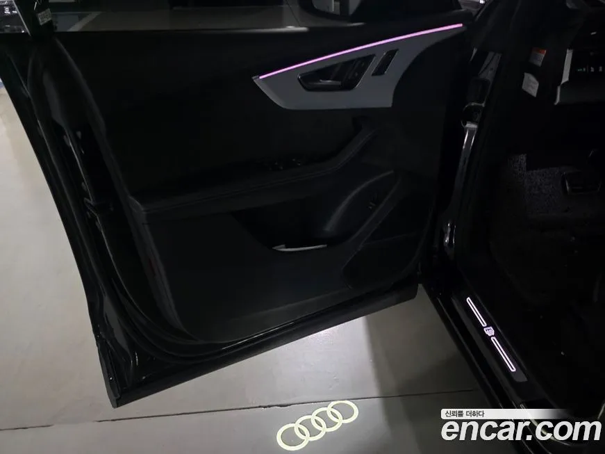 Audi Q8 2021 из KR, фото 2