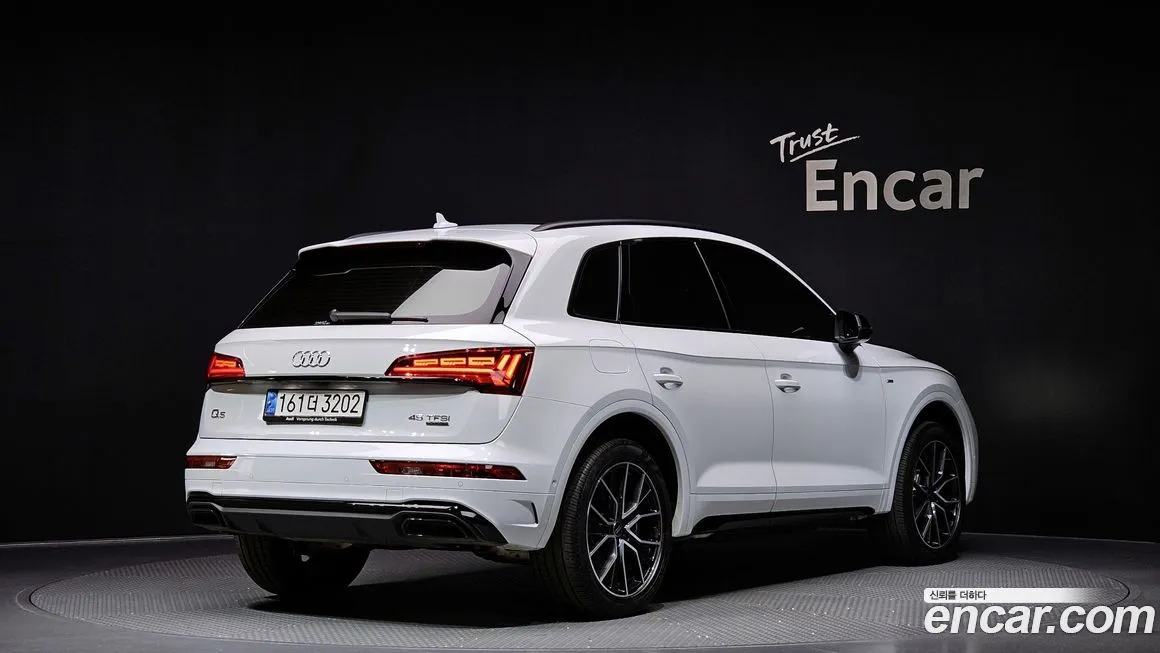 Audi Q5 2024 из KR, фото 2