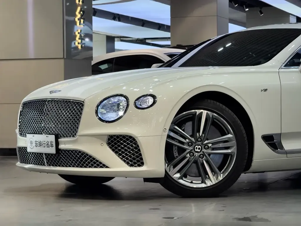 Bentley Continental 2022 из CN, фото 4