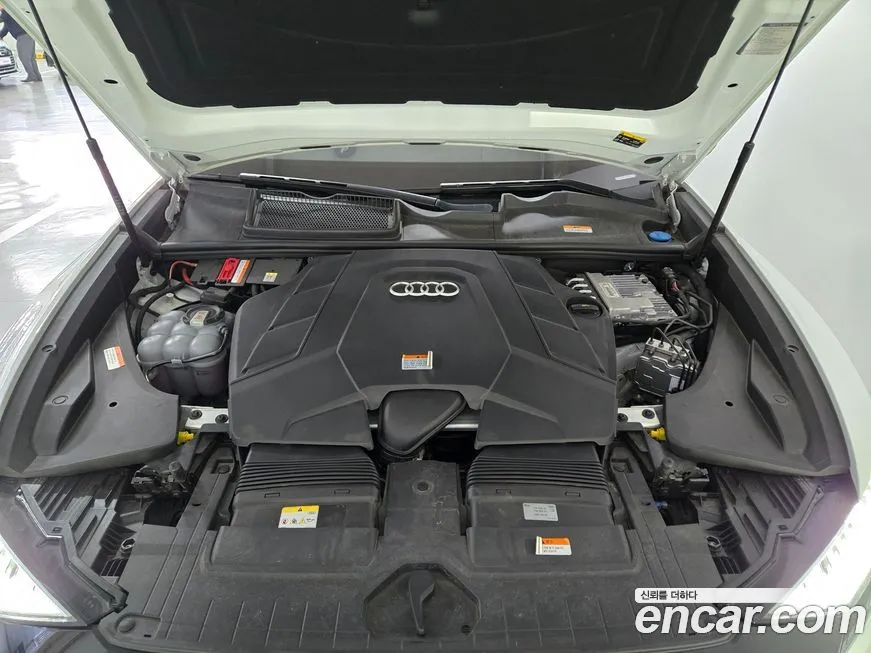 Audi Q8 2023 из KR, фото 6