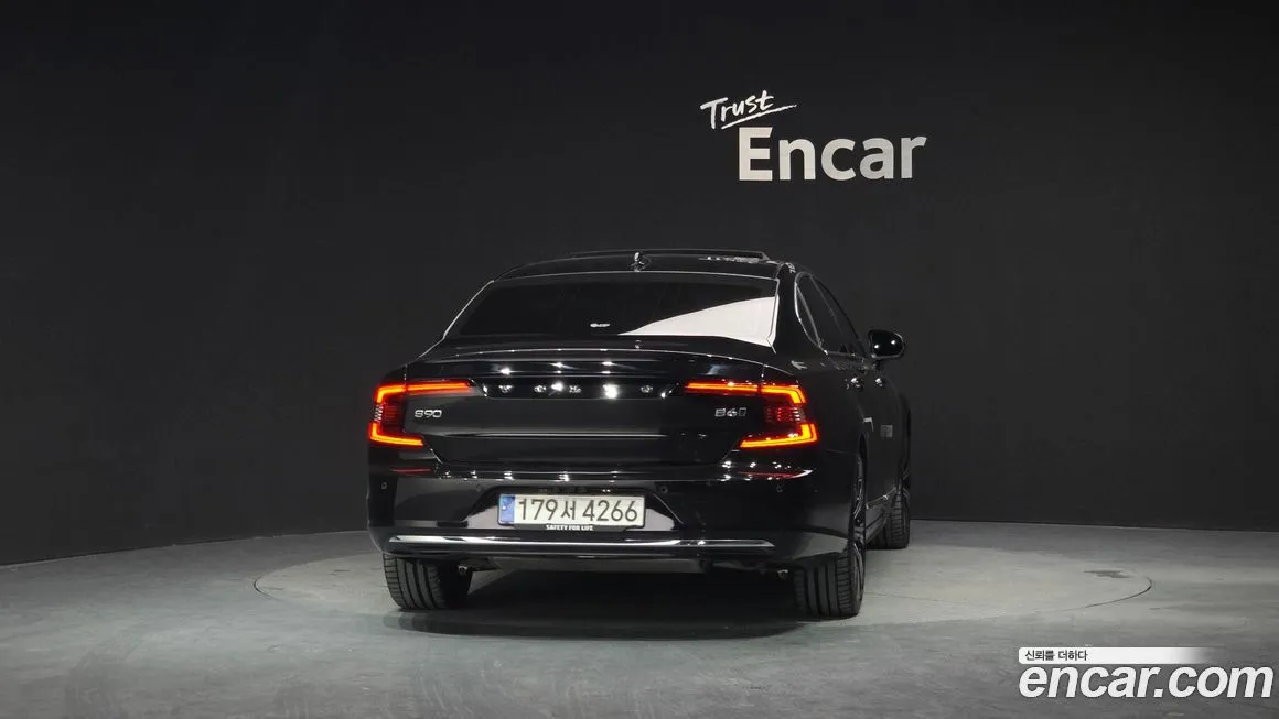 Volvo S90 — фото 4