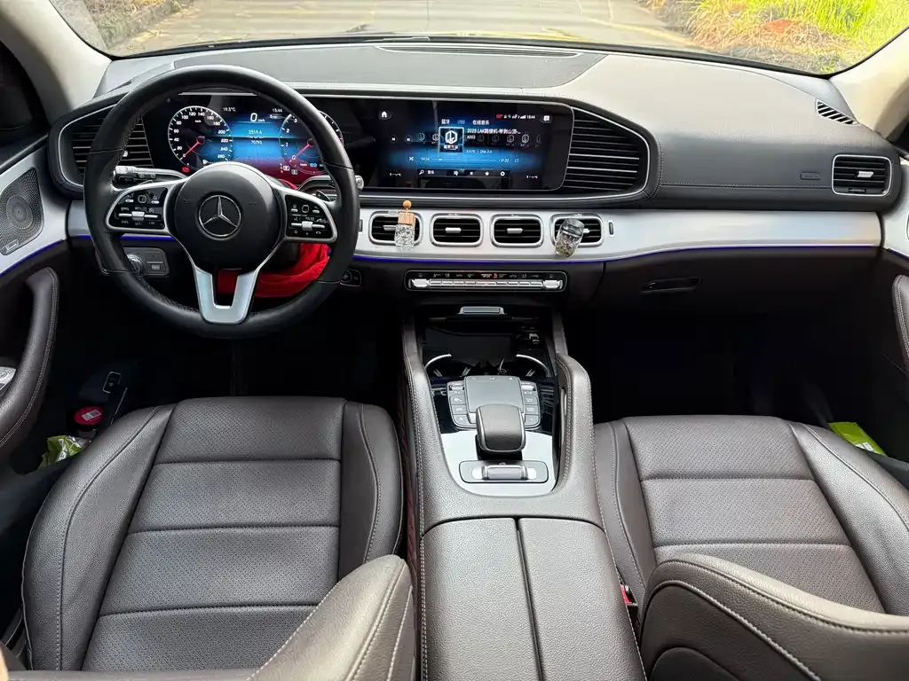 Mercedes-Benz GLE — фото 8