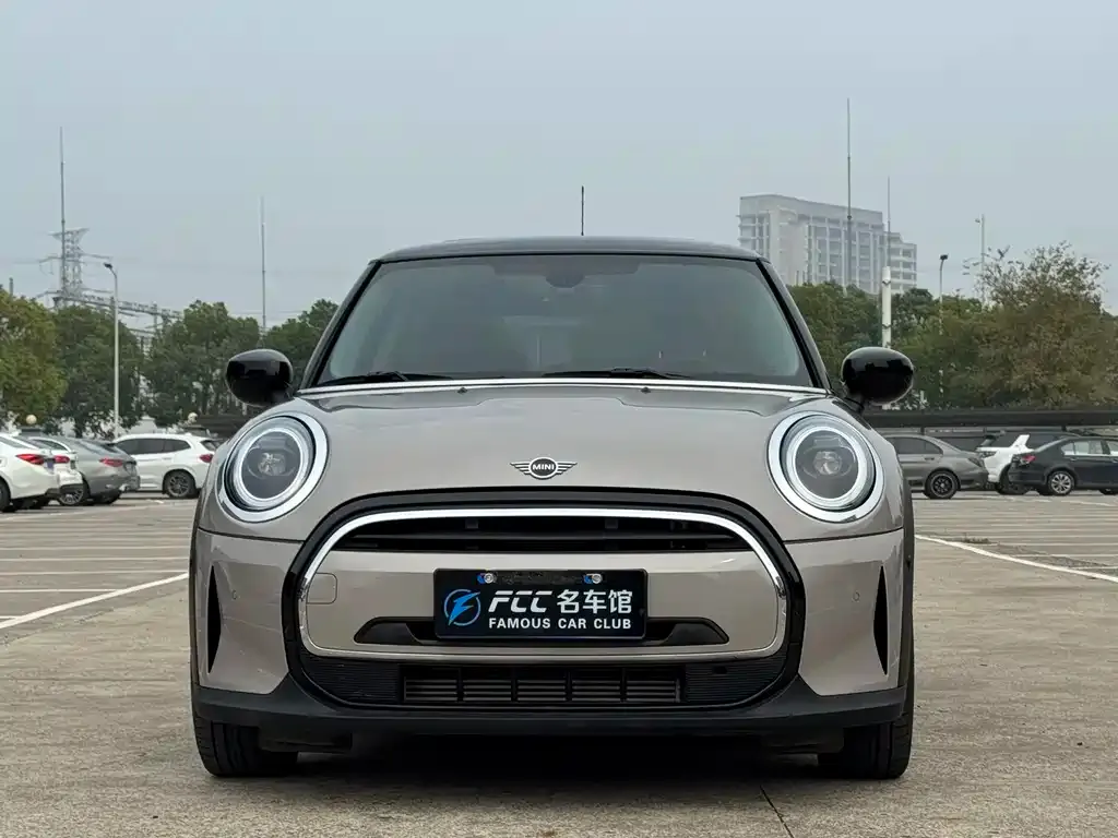 MINI Cooper (3-door) 2021 из CN, фото 2