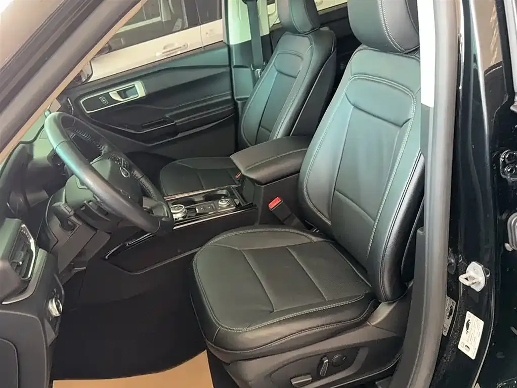 Ford Explorer 2021 из CN, фото 9