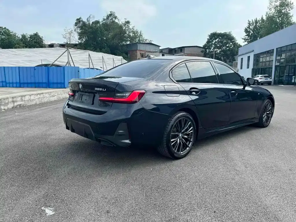 [object Object] 3 Series 2023 из CN, фото 4