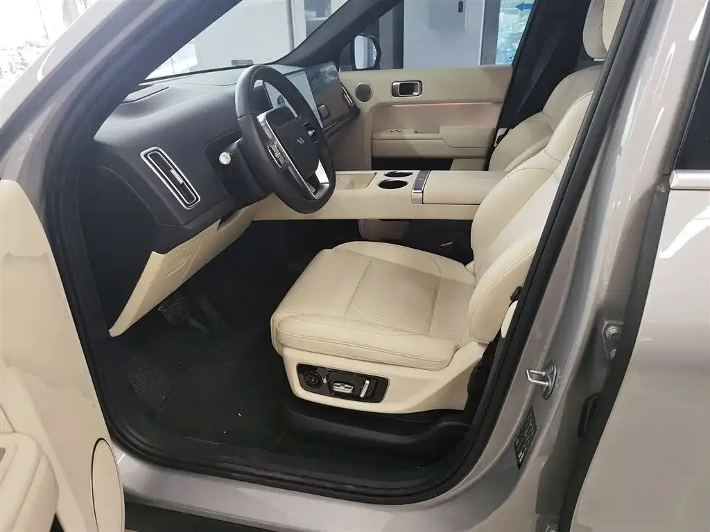 Li Auto L9 2025 из CN, фото 8