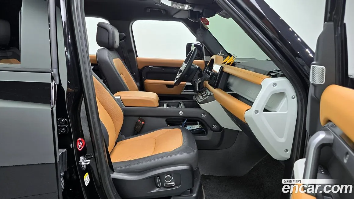 Land Rover Defender 2024 из KR, фото 10