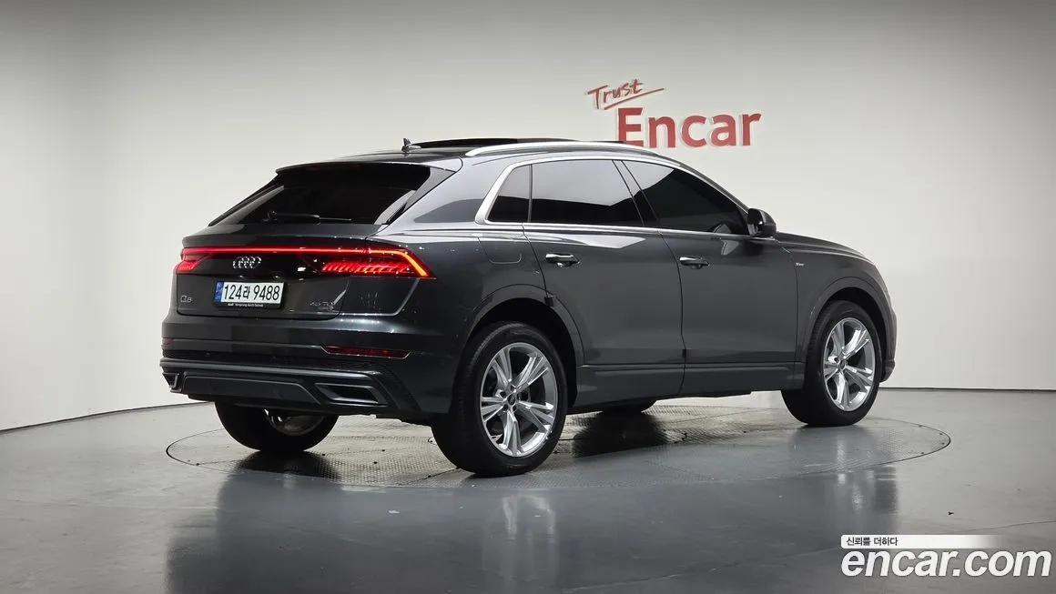 Audi Q8 2023 из KR, фото 2