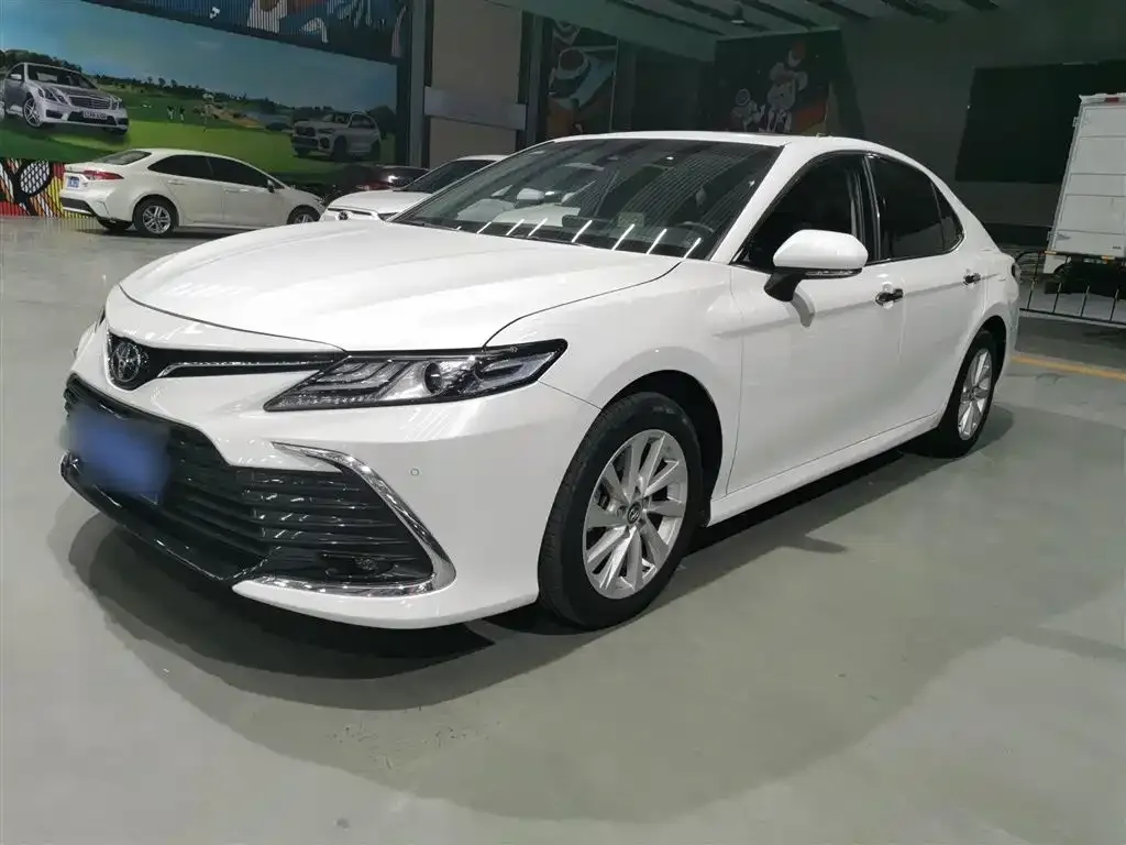 Toyota Camry 2021 из CN, фото 2