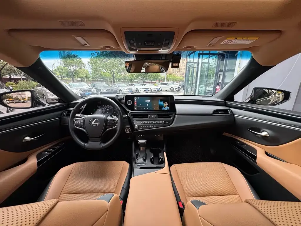 Lexus ES 2023 из CN, фото 8