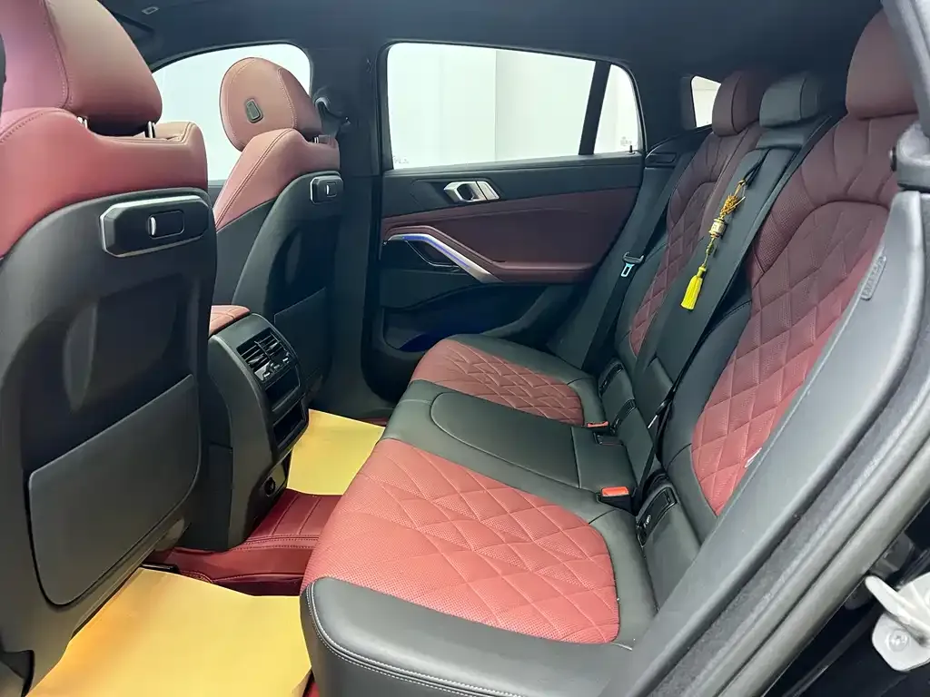 BMW X6 2024 из CN, фото 8