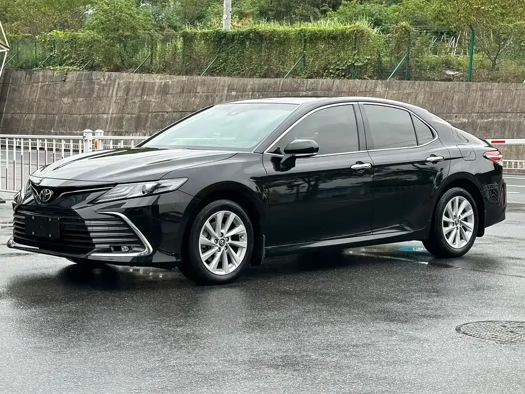 Toyota Camry 2022 из CN, фото 1