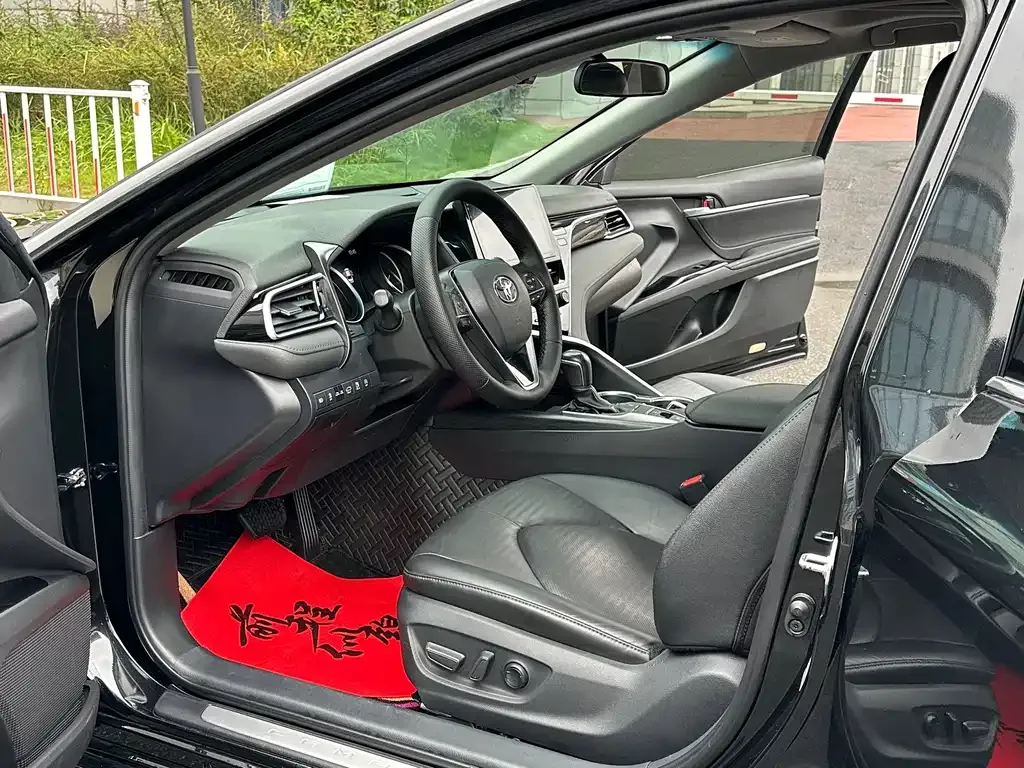 Toyota Camry 2022 из CN, фото 5
