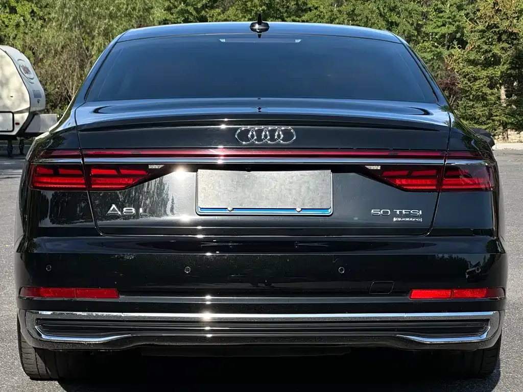 Audi A8 2023 из CN, фото 5