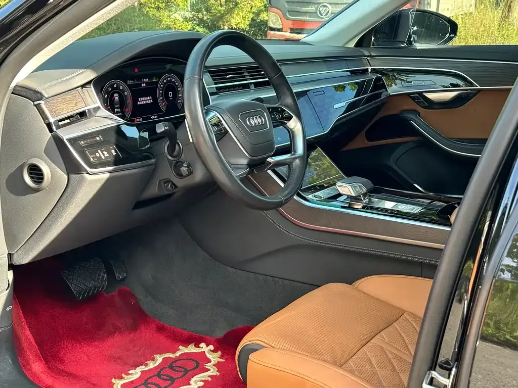 Audi A8 2023 из CN, фото 7