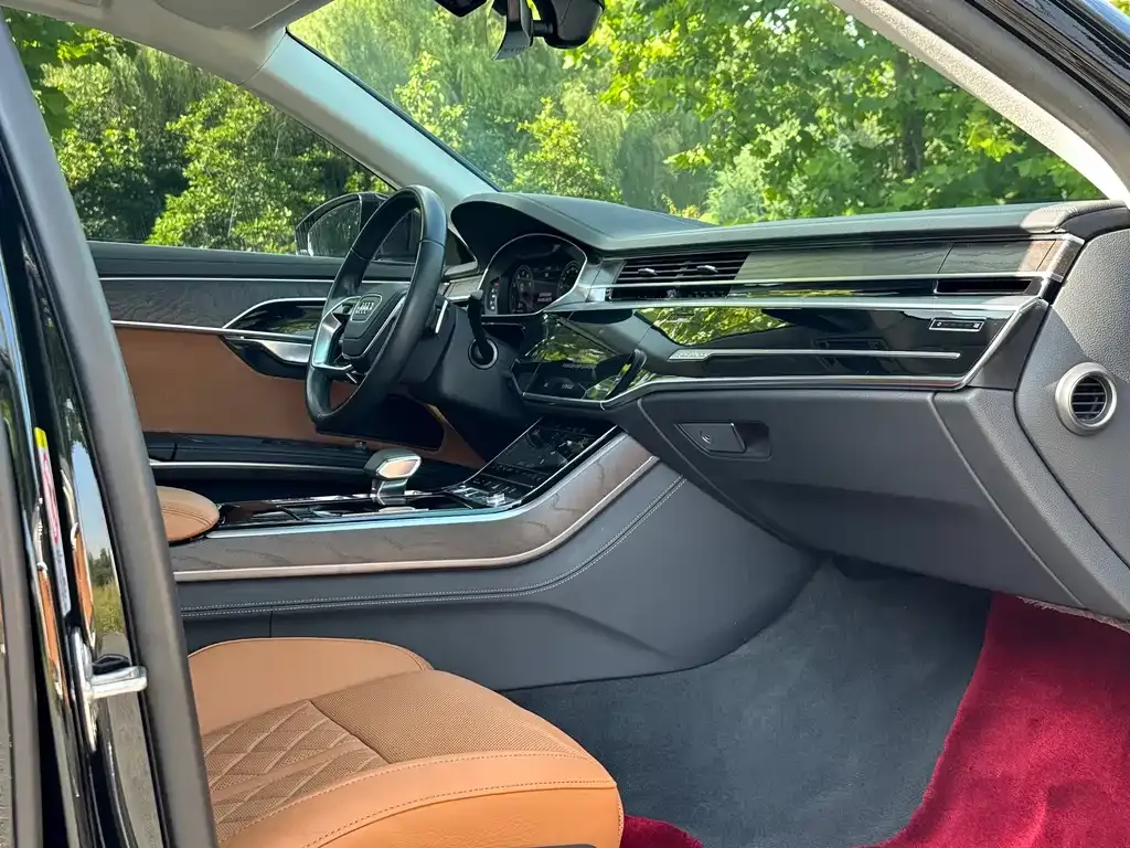 Audi A8 2023 из CN, фото 9