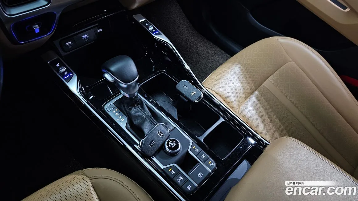Kia Sorento — фото 9