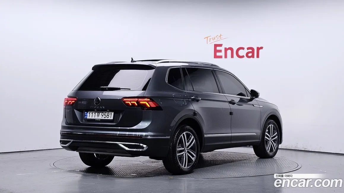 Volkswagen Tiguan 2023 из KR, фото 2