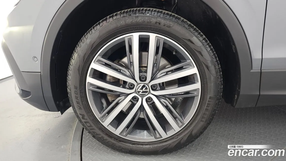 Volkswagen Tiguan 2023 из KR, фото 5