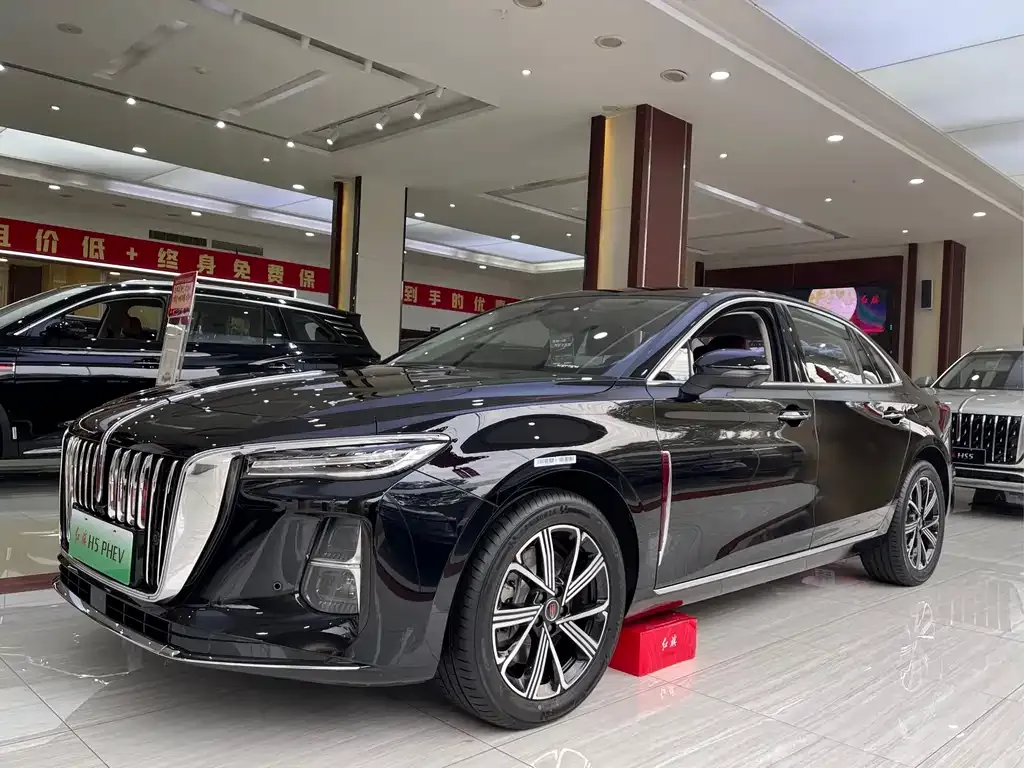 Hongqi H5 PHEV 2025 из CN, фото 1