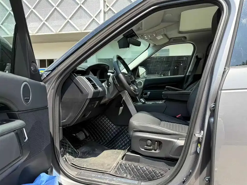 Land Rover Discovery 2025 из CN, фото 3
