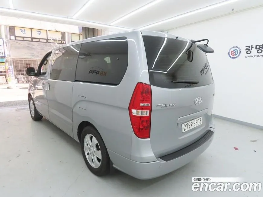 Hyundai Starex 2021 из KR, фото 2