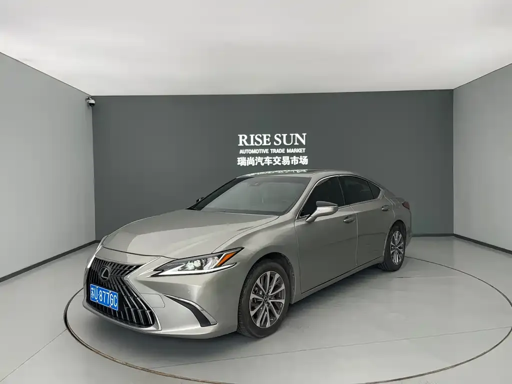 Lexus ES 2023 из CN, фото 1
