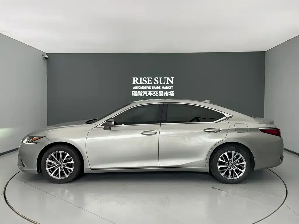 Lexus ES 2023 из CN, фото 10