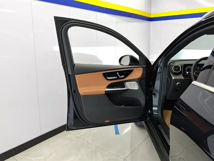 Mercedes-Benz GLC 2024 из CN, фото 7
