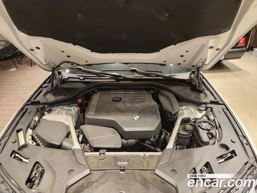 BMW 5-Series 2023 из KR, фото 6