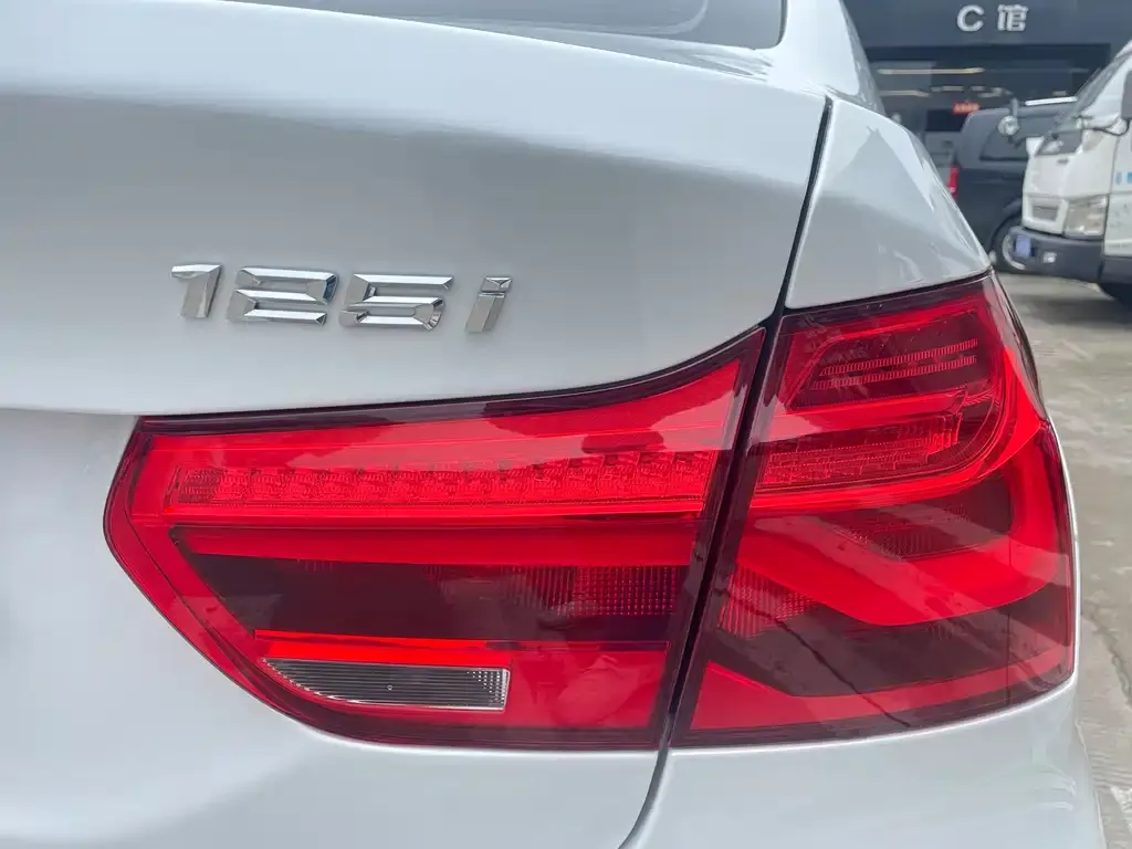 BMW 1 Series 2022 из CN, фото 10