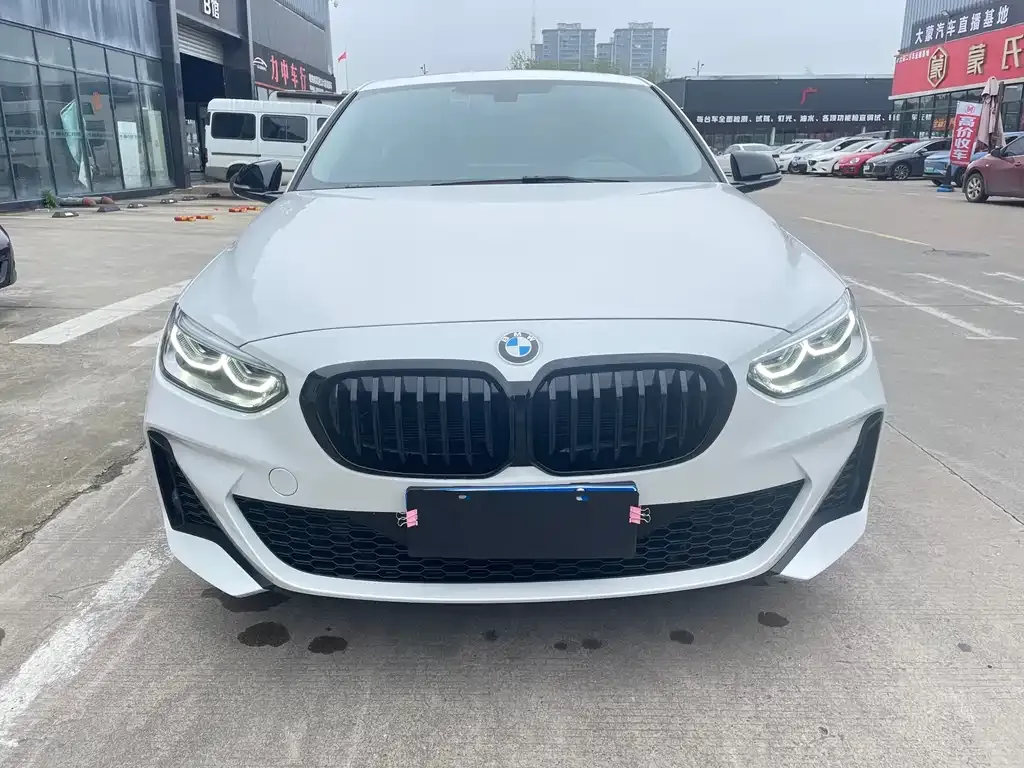 BMW 1 Series 2022 из CN, фото 2