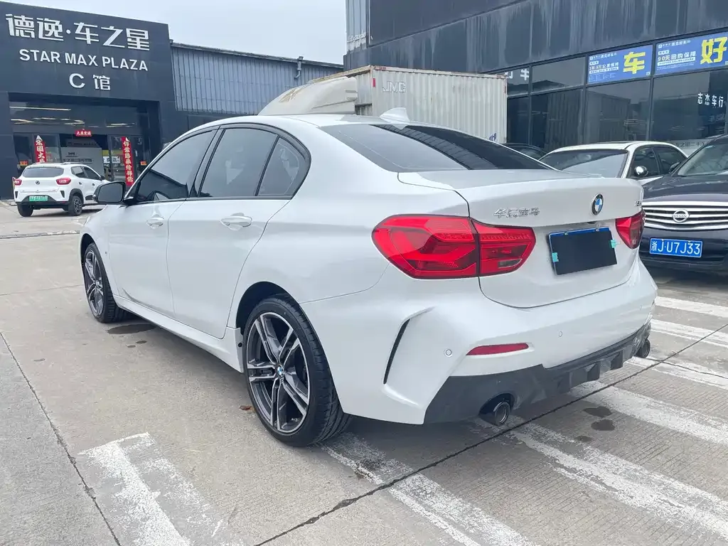 BMW 1 Series 2022 из CN, фото 6