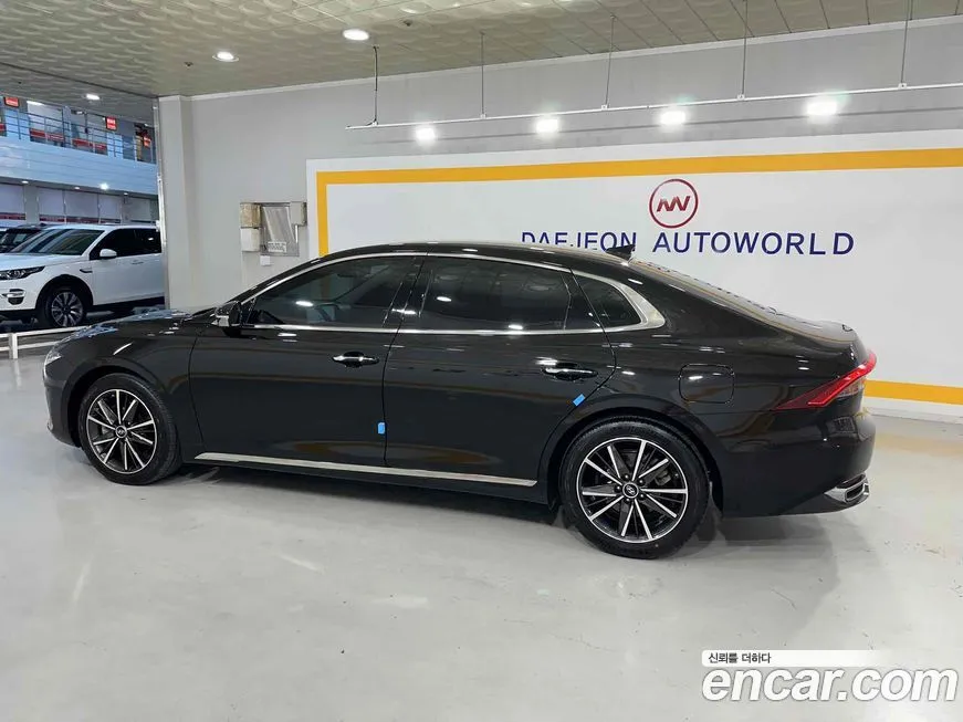 Hyundai Grandeur 2022 из KR, фото 2