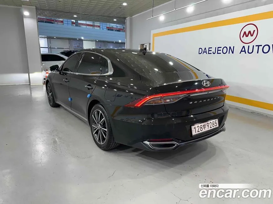 Hyundai Grandeur 2022 из KR, фото 3