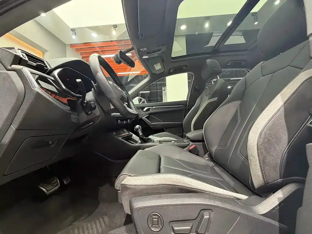Audi Q3 2024 из CN, фото 8