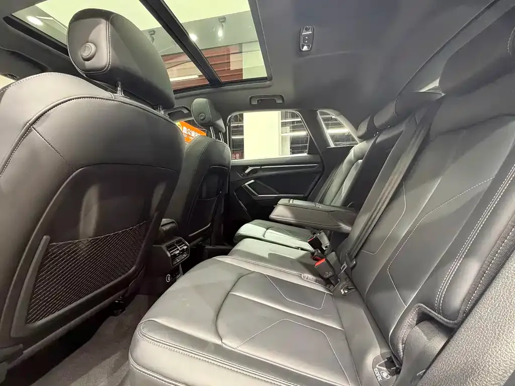 Audi Q3 2024 из CN, фото 9