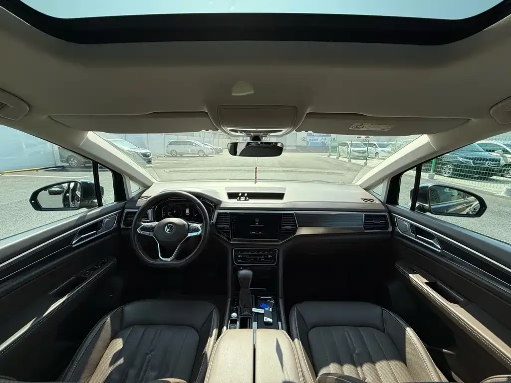 Volkswagen Viloran 2021 из CN, фото 4